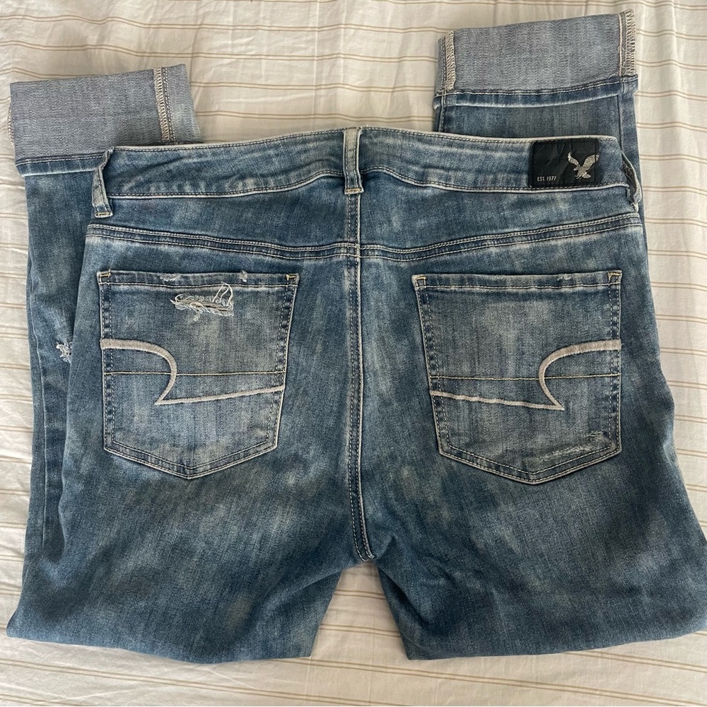 AMERICAN EAGLE OUTFITTERS JEANS